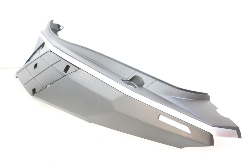 photo de FLANC POSTERIORE SINISTRO PEUGEOT TWEET 4T 50 (2023 - 2025) - Primo piano ad alta risoluzione