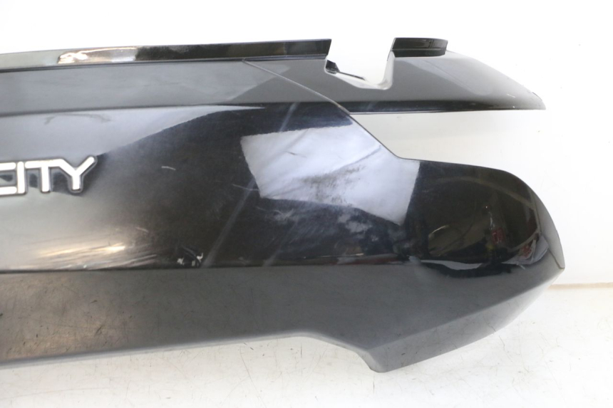 photo de CARENA POSTERIORE SINISTRA PEUGEOT VIVACITY 125 (2010 - 2017) - Ricambio usato controllato