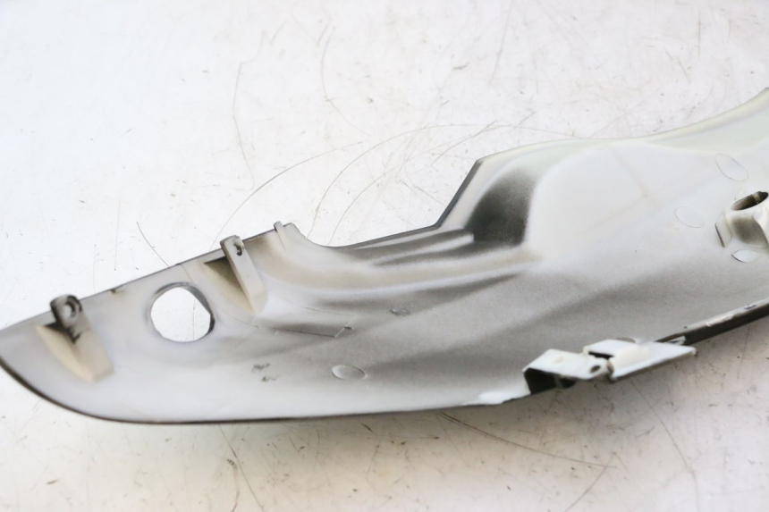 photo de CARENA POSTERIORE SINISTRA TNT MOTOR ROMA 12' 2T 50 (2007 - 2018) - Primo piano tecnico