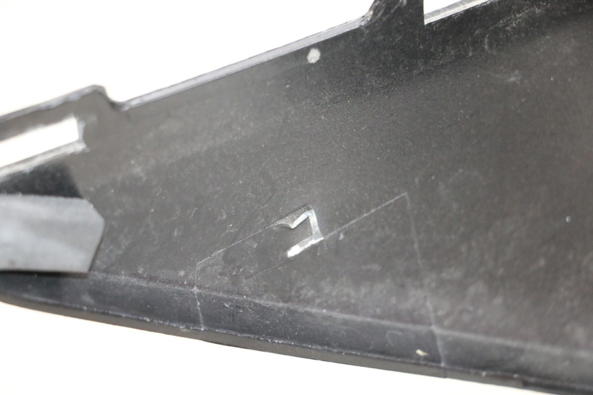 photo de FLANC POSTERIORE SINISTRO DAELIM S3 125 (2010 - 2017) - Zoom sullo stato d'uso