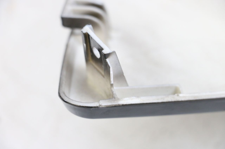 photo de FLANC POSTERIORE SINISTRO JM MOTORS SANTANA 50 (2014 - 2023) - Zoom sullo stato d'uso