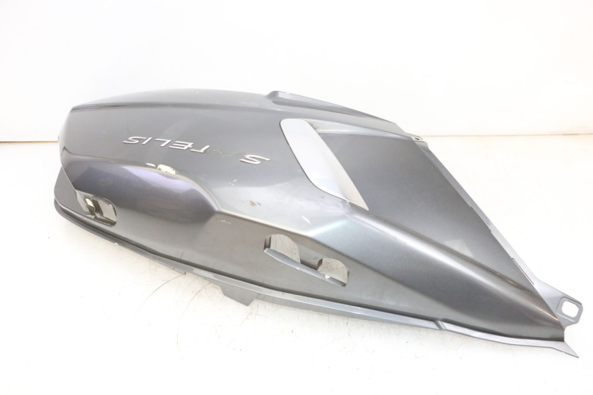 photo de CARENA POSTERIORE SINISTRA PEUGEOT SATELIS 125 (2013 - 2018) - Ricambio usato controllato