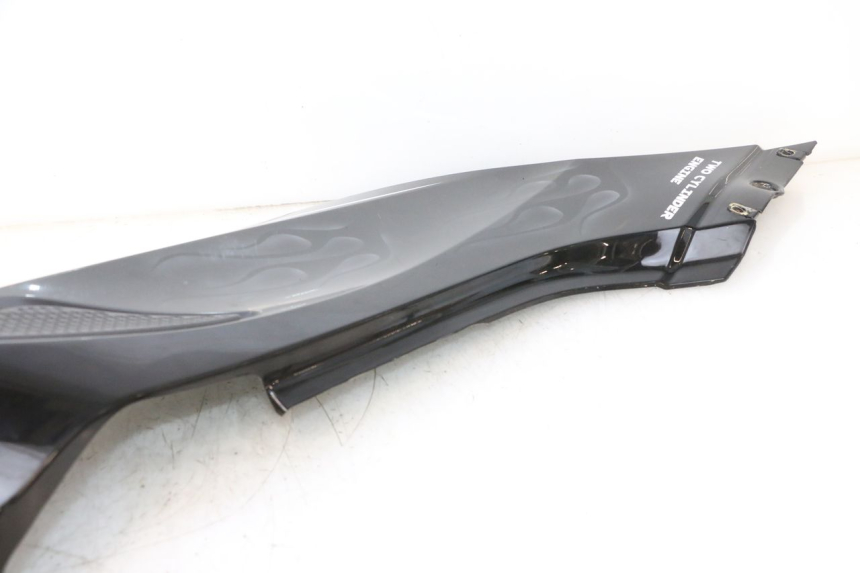 photo de CARENA POSTERIORE SINISTRA CAN-AM SPYDER RS 1000 (2008 - 2012) - Caratteristiche distintive