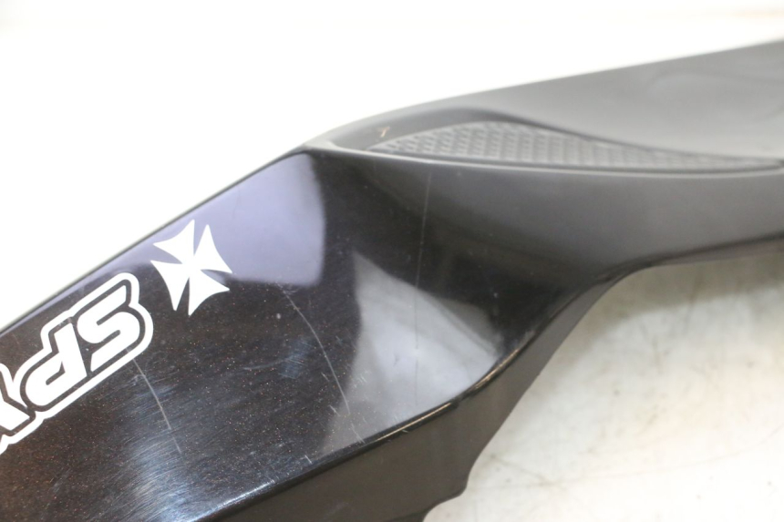 photo de CARENA POSTERIORE SINISTRA CAN-AM SPYDER RS 1000 (2008 - 2012) - Zoom sui componenti