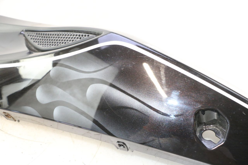 photo de CARENA POSTERIORE SINISTRA CAN-AM SPYDER RS 1000 (2008 - 2012) - Angolazione alternativa