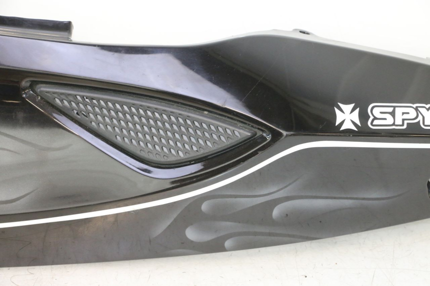 photo de CARENA POSTERIORE SINISTRA CAN-AM SPYDER RS 1000 (2008 - 2012) - Dettaglio del componente