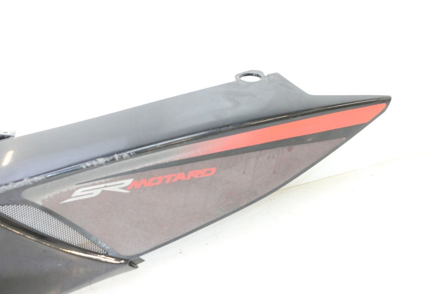photo de CARENA POSTERIORE SINISTRA APRILIA SR MOTARD 50 (2012 - 2018) - Zoom sullo stato d'uso