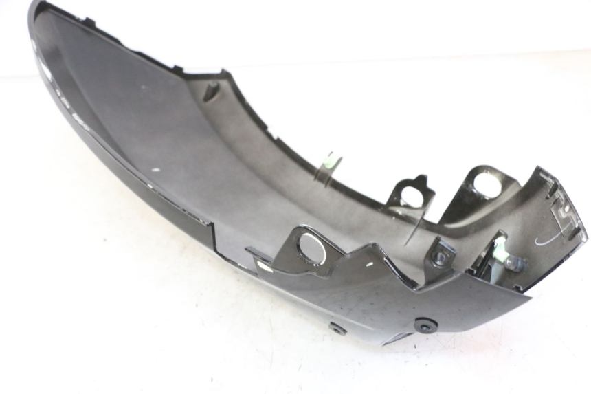 photo de CARENA POSTERIORE SINISTRA PEUGEOT STREETZONE I NAKED 2T 50 (2018 - 2020) - Altra angolazione