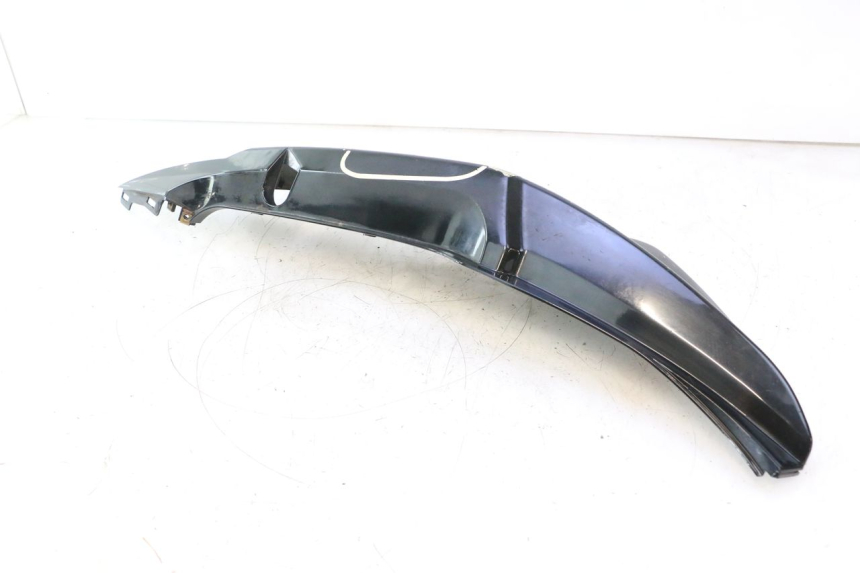 photo de CARENA POSTERIORE SINISTRA KYMCO SUPER 8 2T 50 (2007 - 2013) - Dettagli dei punti di fissaggio