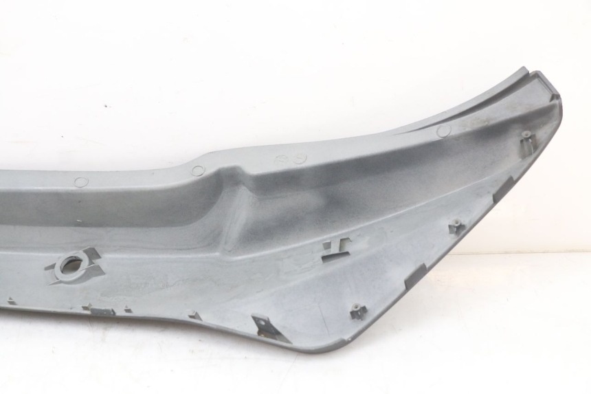 photo de CARENA POSTERIORE SINISTRA KYMCO SUPER 8 4T 50 (2018 - 2020) - Stato della superficie e materiale