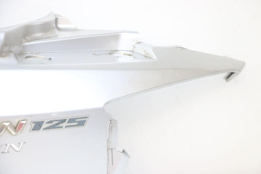 photo de CARENA POSTERIORE SINISTRA SUZUKI BURGMAN 125 (2007 - 2014) - Ispezione visiva dettagliata