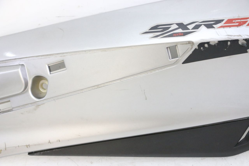 photo de FLANC POSTERIORE SINISTRO APRILIA SXR 50 (2021 - 2023) - Altra vista dell'articolo