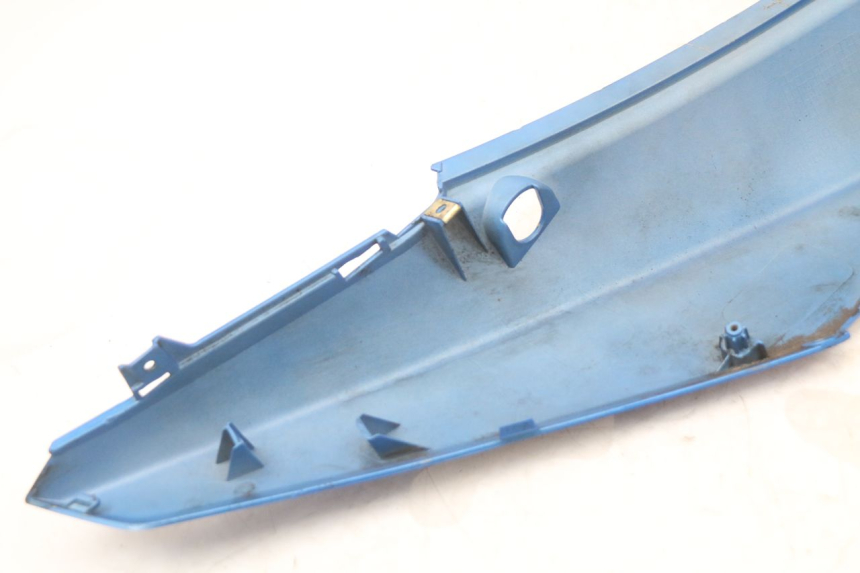 photo de FLANC POSTERIORE SINISTRO SYM ORBIT III 3 4T 50 (2018 - 2021) - Stato della superficie e materiale