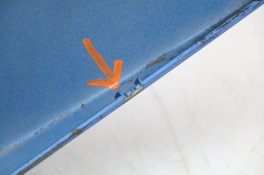 photo de FLANC POSTERIORE SINISTRO SYM ORBIT III 3 4T 50 (2018 - 2021) - Marcature e riferimenti originali