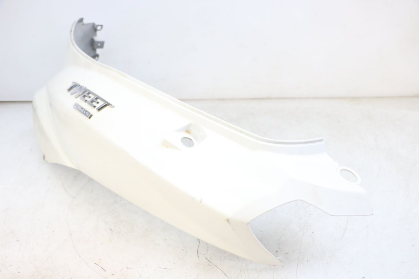 photo de CARENA POSTERIORE SINISTRA PEUGEOT TWEET PRO EFI 4T 50 (2021 - 2022) - Marcature e riferimenti originali