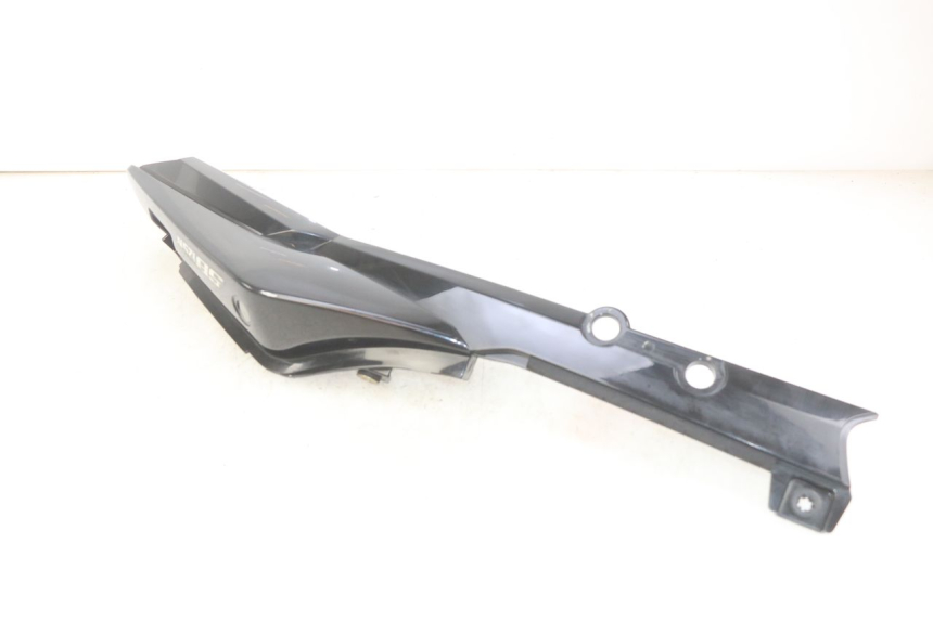 photo de FLANC POSTERIORE SINISTRO SYM WOLF SB 125 (2011 - 2018) - Primo piano tecnico