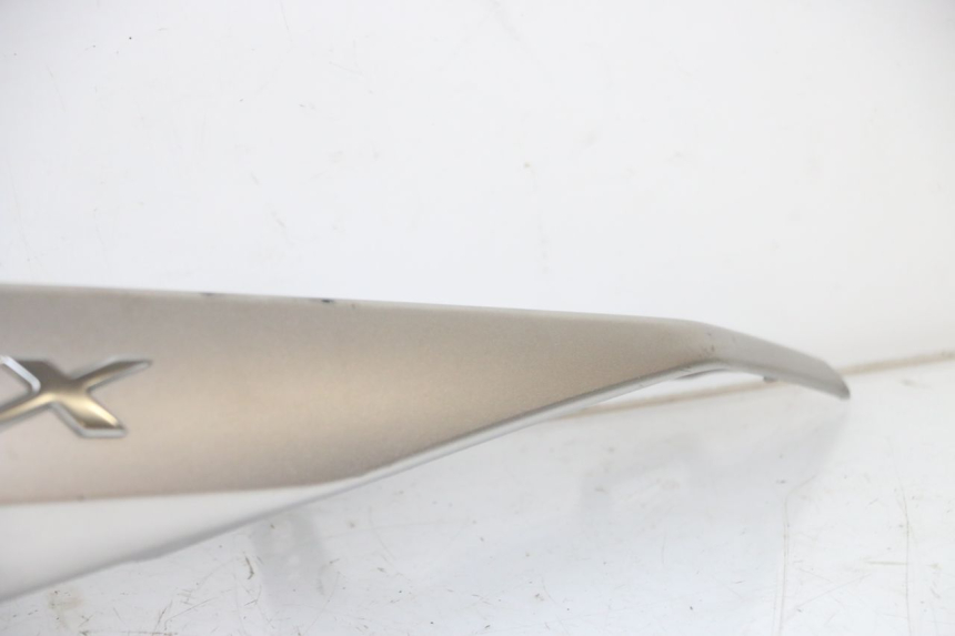 photo de FLANC POSTERIORE SINISTRO YAMAHA XMAX X-MAX ABS 125 (2017 - 2020) - Altra vista dell'articolo