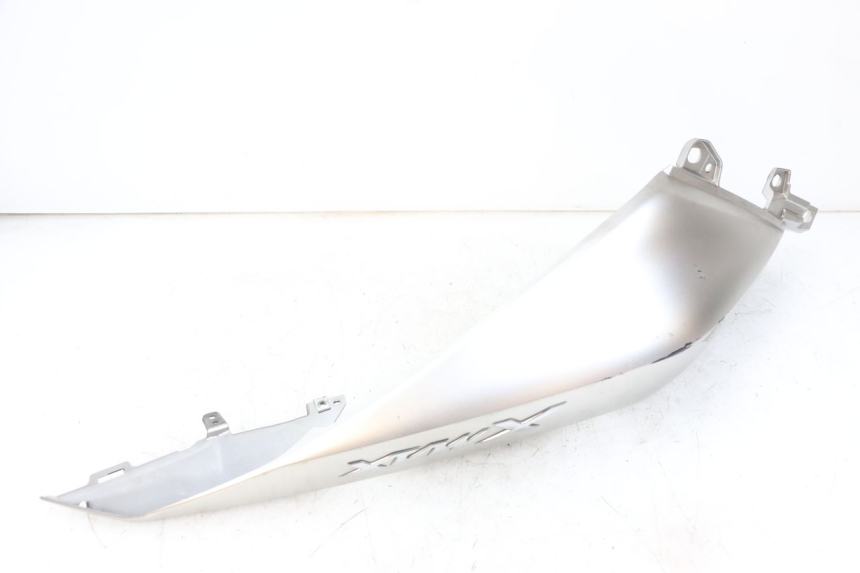 photo de FLANC POSTERIORE SINISTRO YAMAHA XMAX X-MAX ABS 125 (2017 - 2020) - Primo piano tecnico