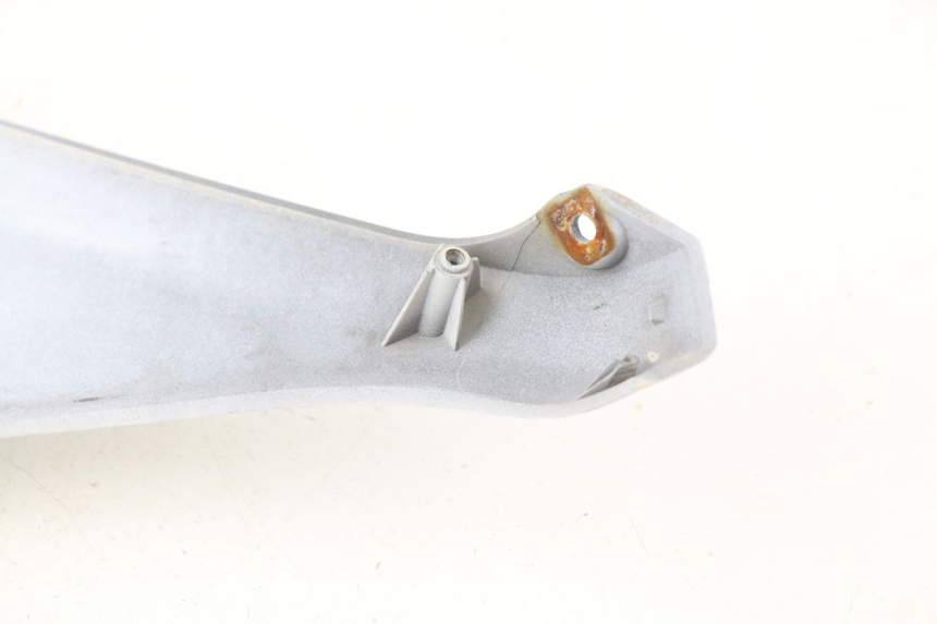 photo de FLANC POSTERIORE SINISTRO YAMAHA XMAX X-MAX 125 (2006 - 2009) - Zoom sullo stato d'uso