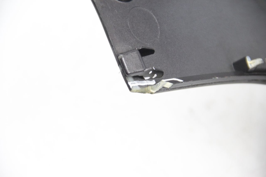 photo de FLANC POSTERIORE SINISTRO PIAGGIO XEVO - X EVO 125 (2007 - 2017) - Stato della superficie e materiale