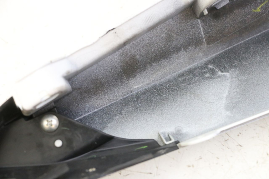 photo de CARENA POSTERIORE SINISTRA YAMAHA XJ6 ABS 600 (2008 - 2016) - Altra angolazione