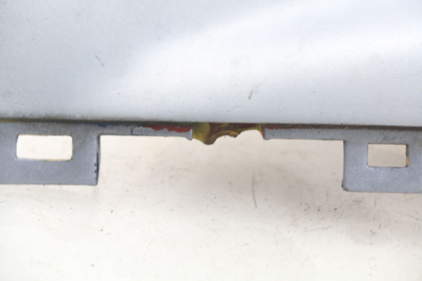 photo de PARAFANGO POSTERIORE SINISTRO YAMAHA XJN XJ N DIVERSION 600 (1994 - 1997) - Primo piano tecnico