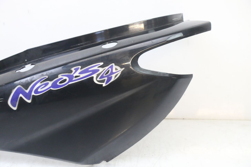 photo de PARAFANGO POSTERIORE SINISTRO YAMAHA NEOS NEO'S 4T 50 (2008 - 2016) - Primo piano tecnico