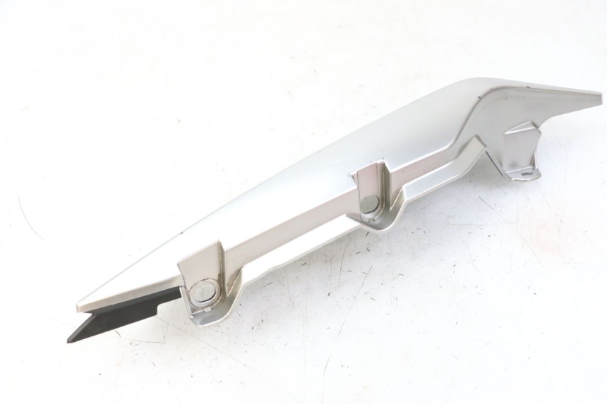 photo de CARENA POSTERIORE SINISTRA YAMAHA XJ6 600 (2008 - 2016) - Altra vista dell'articolo