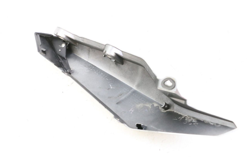 photo de CARENA POSTERIORE SINISTRA YAMAHA XJ6 600 (2008 - 2016) - Stato della superficie e materiale