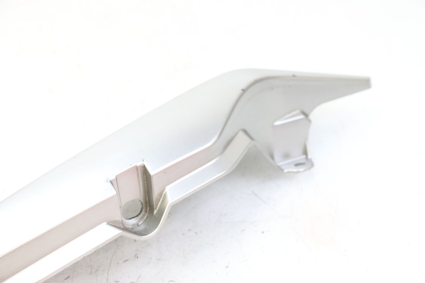 photo de CARENA POSTERIORE SINISTRA YAMAHA XJ6 600 (2008 - 2016) - Ricambio usato controllato