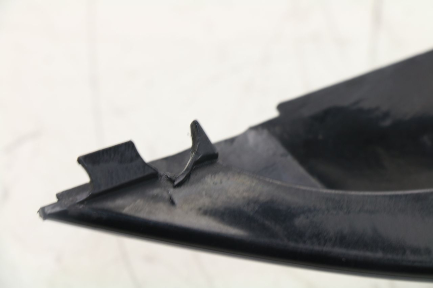 photo de FLANC POSTERIORE SINISTRO YAMAHA YP MAJESTY ABS 400 (2007 - 2009) - Dettaglio del componente