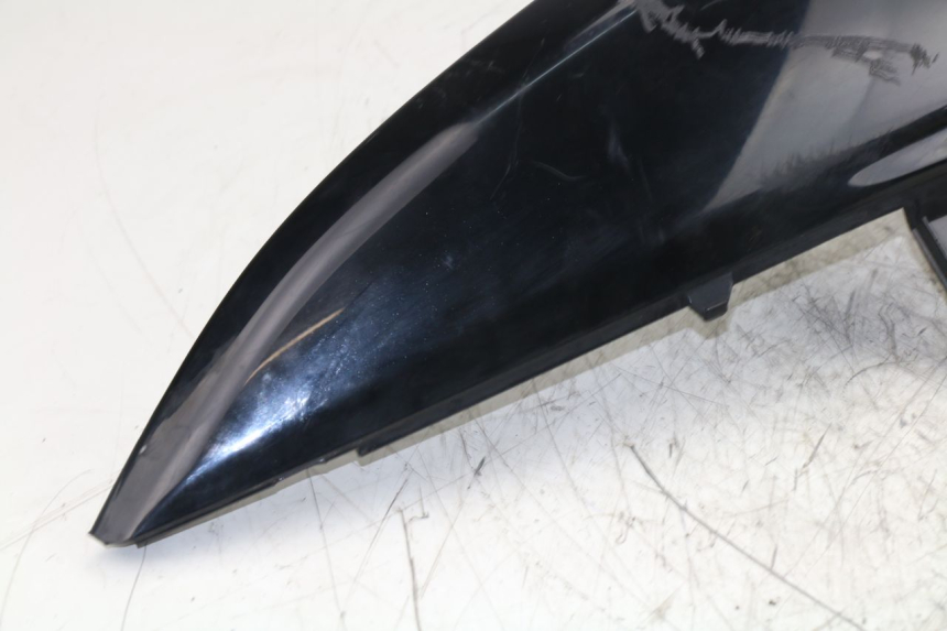 photo de FLANC POSTERIORE SINISTRO YAMAHA YP MAJESTY ABS 400 (2007 - 2009) - Caratteristiche distintive