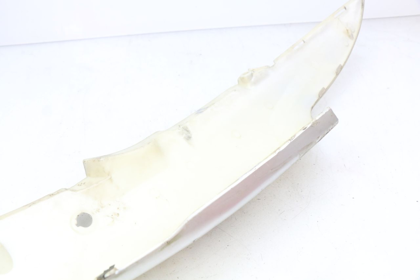 photo de FLANC POSTERIORE SINISTRO YIYING YY50QT-10 50 (2007 - 2022) - Primo piano tecnico