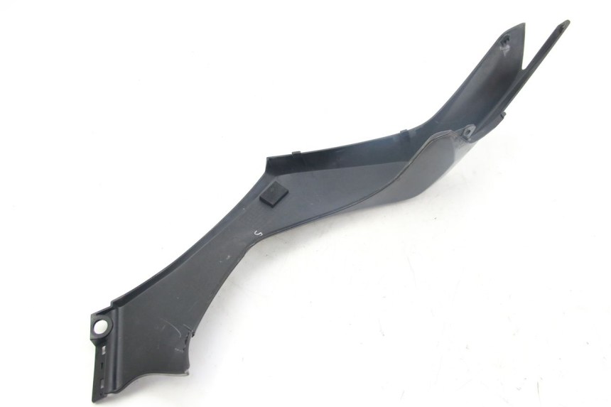 photo de FLANC POSTERIORE SINISTRO KAWASAKI Z ABS 1000 (2014 - 2020) - Primo piano tecnico