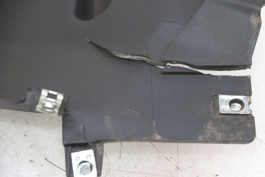 photo de CARENA QUADRO 4 4D 350 (2015 - 2018) - Dettaglio del componente