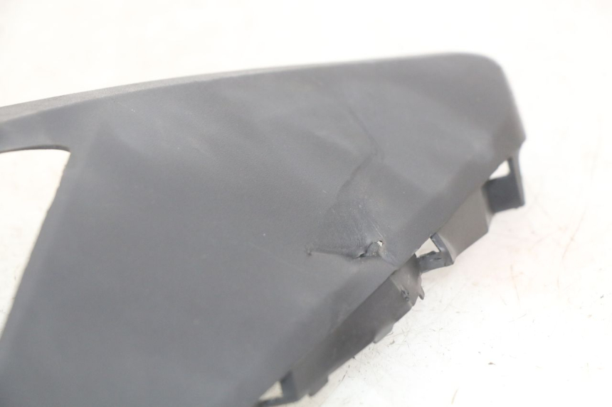 photo de PARAFANGO LATERALE ANTERIORE DESTRO KYMCO AGILITY 16+ 4T 50 (2018 - 2023) - Ricambio usato controllato