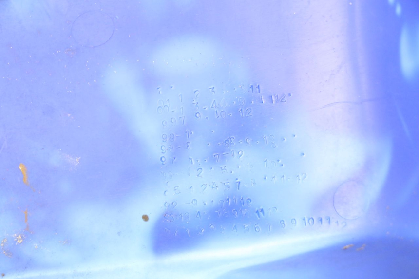 photo de PARAFANGO LATERALE ANTERIORE DESTRO YAMAHA BLASTER 200 (1987 - 2002) - Zoom sullo stato d'uso