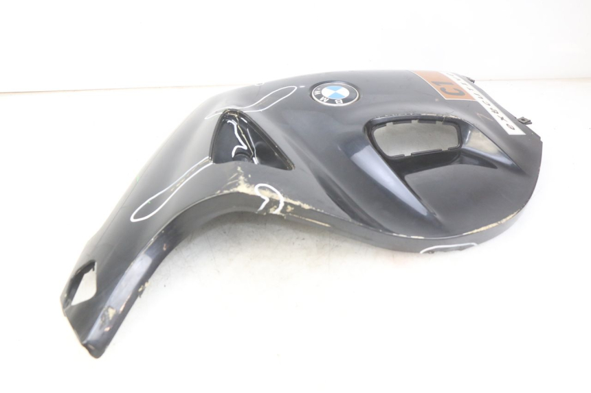photo de PARAFANGO LATERALE ANTERIORE DESTRO BMW C1 125 (2000 - 2003) - Zoom sui componenti