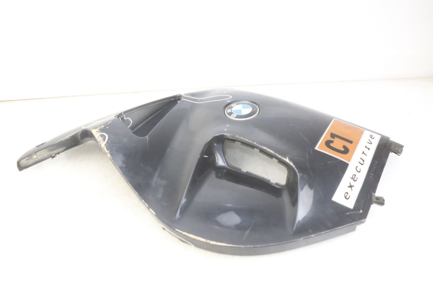 photo de PARAFANGO LATERALE ANTERIORE DESTRO BMW C1 125 (2000 - 2003) - Foto prodotto supplementare