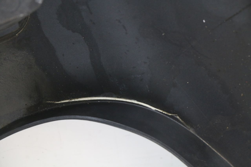 photo de PARAFANGO LATERALE ANTERIORE DESTRO BMW C1 125 (2000 - 2003) - Zoom sui componenti