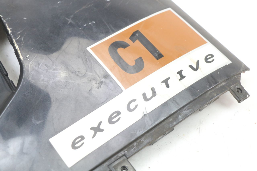 photo de PARAFANGO LATERALE ANTERIORE DESTRO BMW C1 125 (2000 - 2003) - Vista d'insieme del prodotto