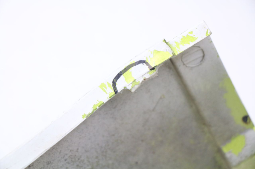 photo de Pannello laterale anteriore destro ERIDER CARGO 1 (2009 - 2018) - Dettagli dei punti di fissaggio