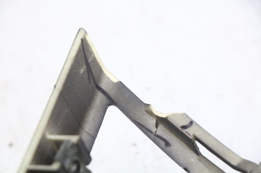 photo de PARAFANGO LATERALE ANTERIORE DESTRO ORCAL CAVARO 4T 50 (2019 - 2023) - Foto prodotto supplementare