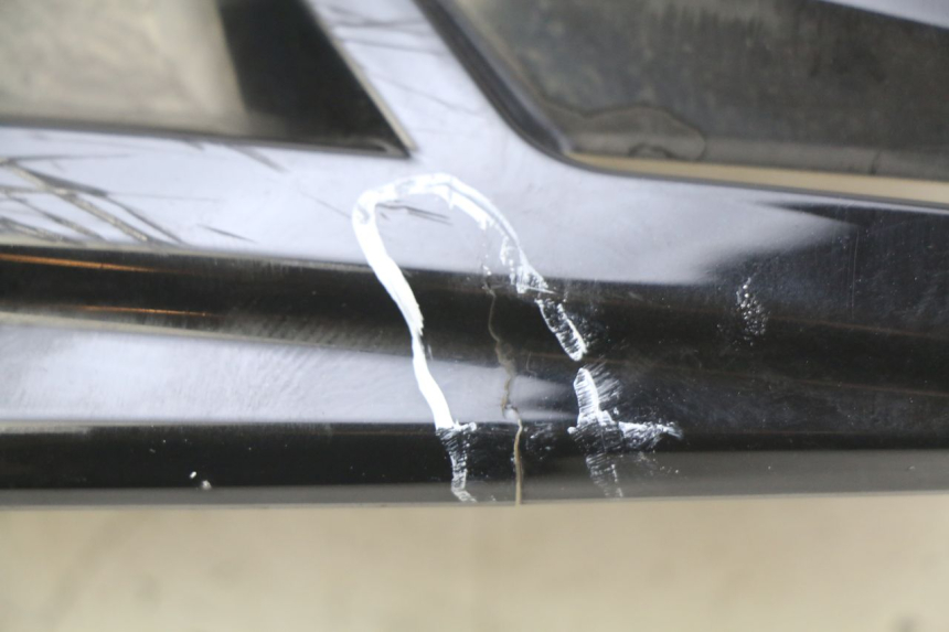 photo de PARAFANGO LATERALE ANTERIORE DESTRO ORCAL CAVARO 4T 50 (2019 - 2023) - Zoom sullo stato d'uso