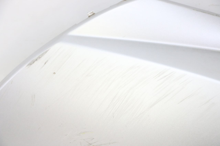 photo de PARAFANGO LATERALE ANTERIORE DESTRO PEUGEOT CITYSTAR 50 (2013 - 2017) - Caratteristiche distintive