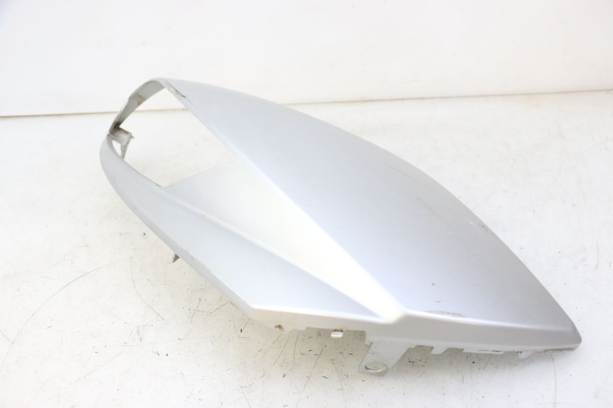 photo de PARAFANGO LATERALE ANTERIORE DESTRO PEUGEOT CITYSTAR 50 (2013 - 2017) - Dettagli dei punti di fissaggio