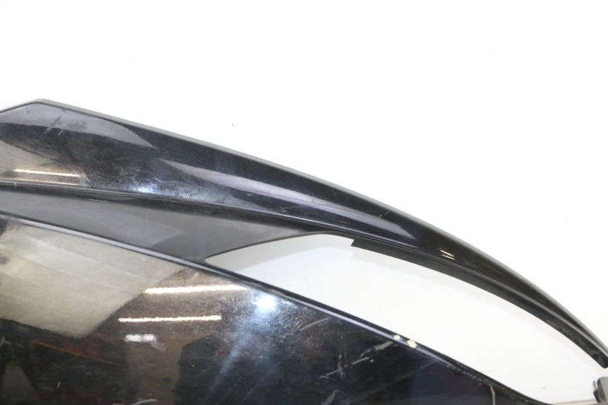 photo de PARAFANGO LATERALE ANTERIORE DESTRO PEUGEOT CITYSTAR 50 (2013 - 2017) - Marcature e riferimenti originali