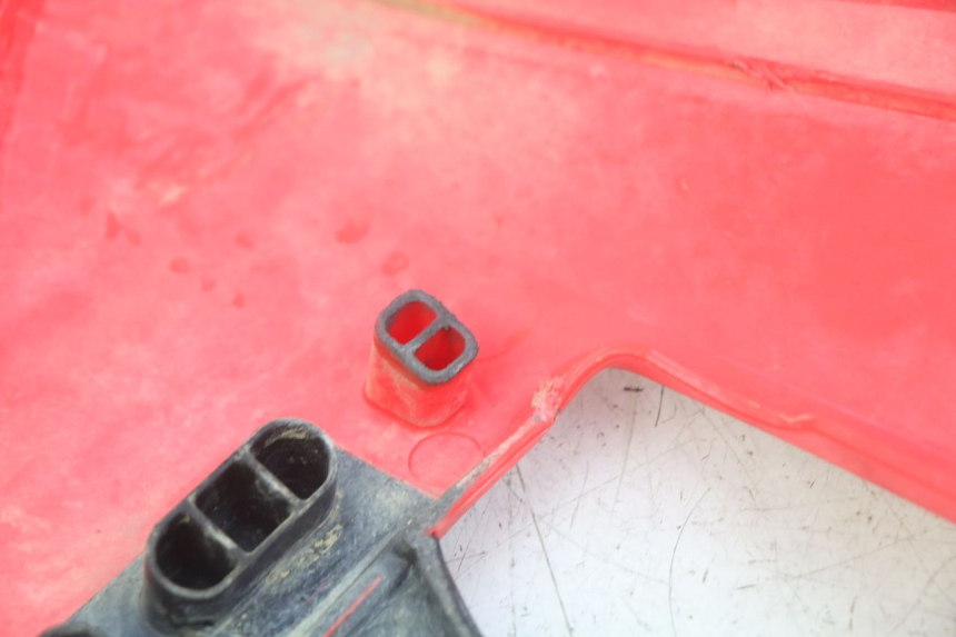 photo de PARAFANGO LATERALE ANTERIORE DESTRO HONDA CRF CR-F RX 450 (2017 - 2021) - Zoom sullo stato d'uso