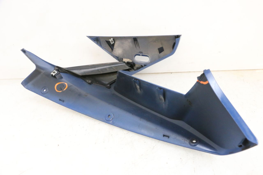 photo de Pannello laterale anteriore destro YAMAHA FJR ABS 1300 (2006 - 2012) - Primo piano tecnico