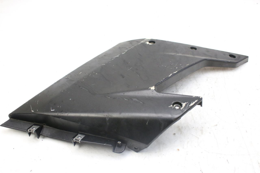 photo de PARAFANGO LATERALE ANTERIORE DESTRO DERBI GPR 50 (2004 - 2009) - Ricambio usato controllato